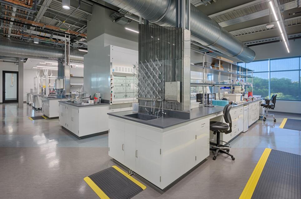 飞机实验室建设施工